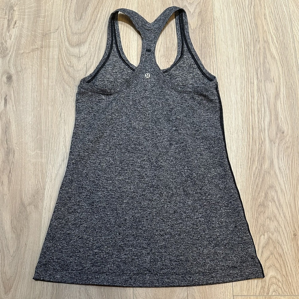 Lululemon Women's Size 4? Gray Racerback Tank Top Workout Gym Training Yoga
